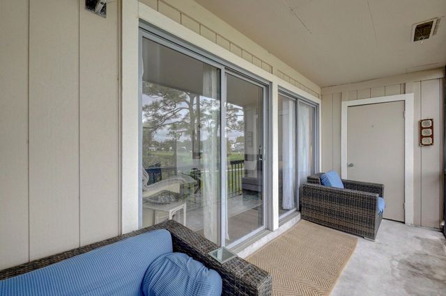 18350 SE Wood Haven Lane J, Jupiter, FL 33469