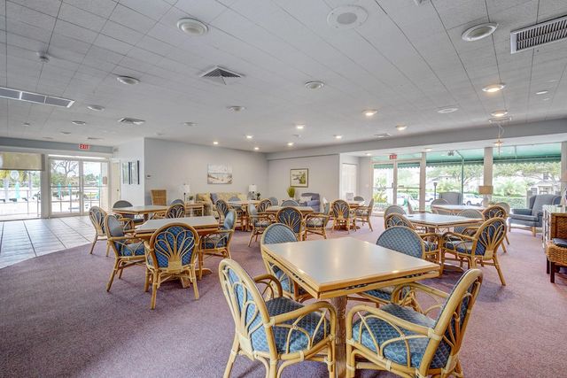 18350 SE Wood Haven Lane J, Jupiter, FL 33469