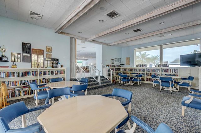 18350 SE Wood Haven Lane J, Jupiter, FL 33469