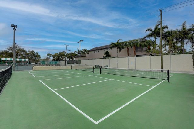 18350 SE Wood Haven Lane J, Jupiter, FL 33469