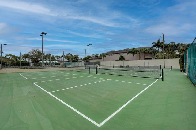 18350 SE Wood Haven Lane J, Jupiter, FL 33469