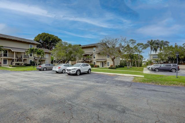 18350 SE Wood Haven Lane J, Jupiter, FL 33469