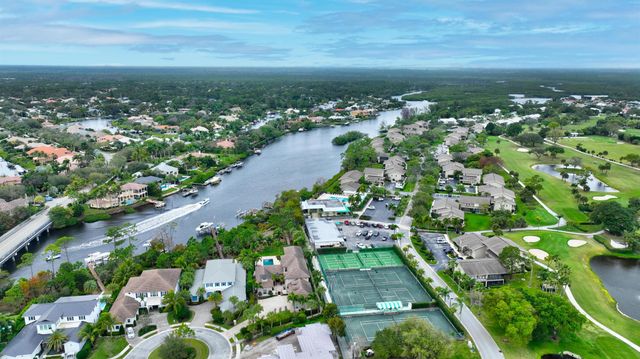 18350 SE Wood Haven Lane J, Jupiter, FL 33469