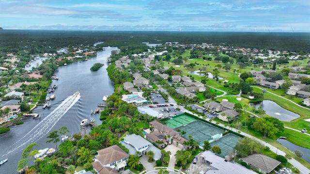 18350 SE Wood Haven Lane J, Jupiter, FL 33469