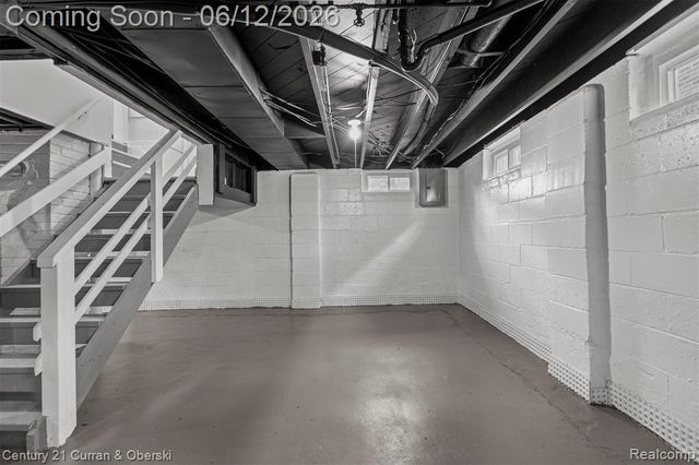 6719 Parkland Street, Dearborn Heights, MI 48127