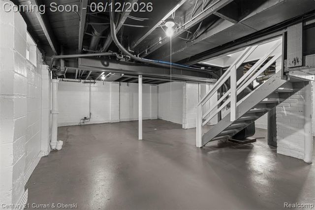 6719 Parkland Street, Dearborn Heights, MI 48127