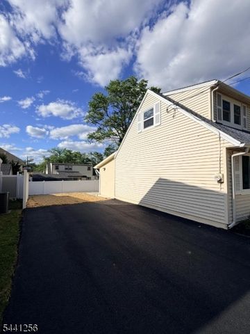 109 W Arthur Pl, Woodbridge Twp., NJ 08830