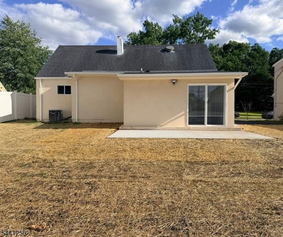 109 W Arthur Pl, Woodbridge Twp., NJ 08830