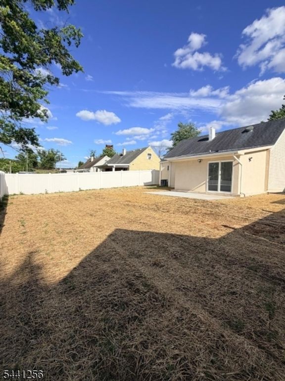 109 W Arthur Pl, Woodbridge Twp., NJ 08830 — photo 5