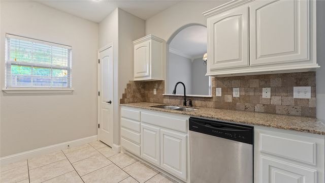 100 NE Chicory Lane, Bentonville, AR 72712