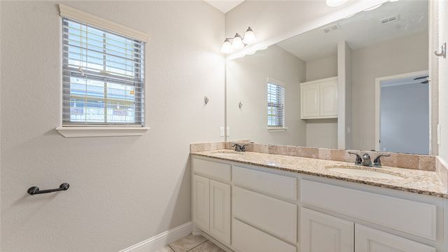 100 NE Chicory Lane, Bentonville, AR 72712