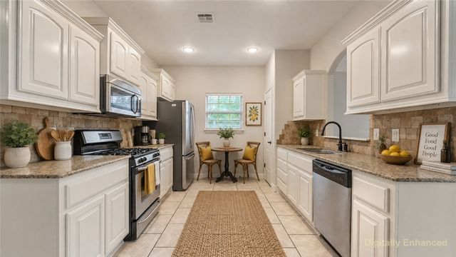 100 NE Chicory Lane, Bentonville, AR 72712