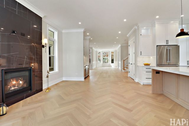 3507 N Whipple Street, Chicago, IL 60618