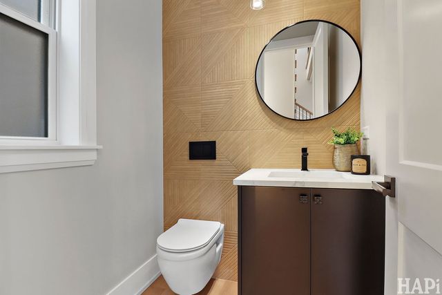 3507 N Whipple Street, Chicago, IL 60618