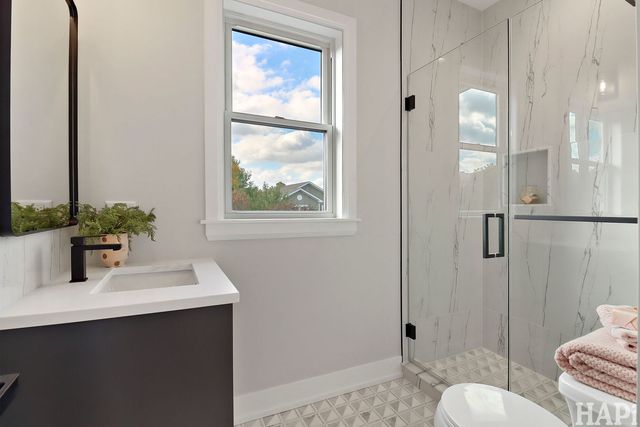 3507 N Whipple Street, Chicago, IL 60618