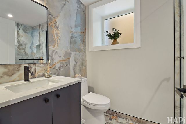 3507 N Whipple Street, Chicago, IL 60618