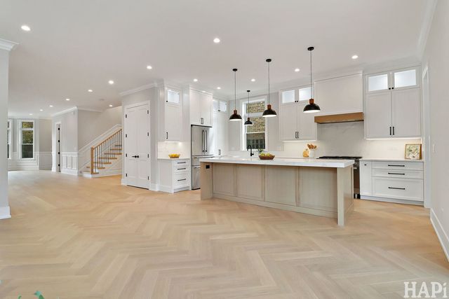 3507 N Whipple Street, Chicago, IL 60618