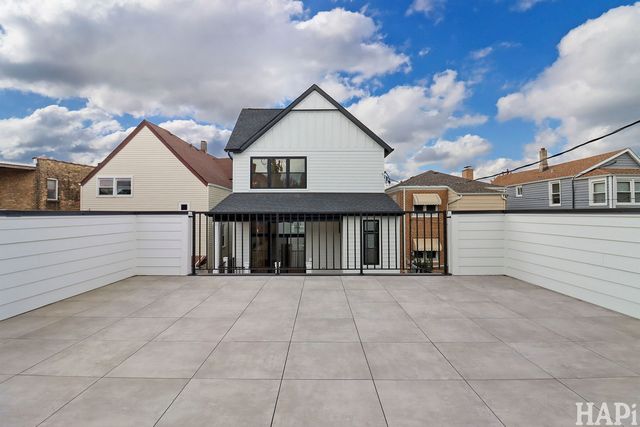 3507 N Whipple Street, Chicago, IL 60618