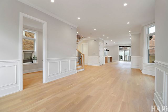 3507 N Whipple Street, Chicago, IL 60618