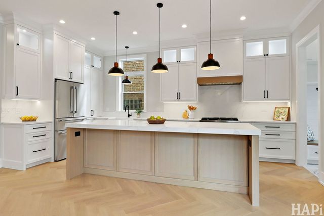 3507 N Whipple Street, Chicago, IL 60618