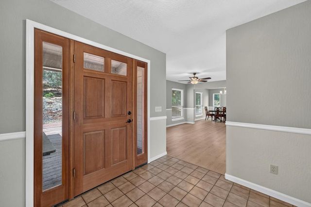 19221 Wolf Creek Rd, Grass Valley, CA 95949