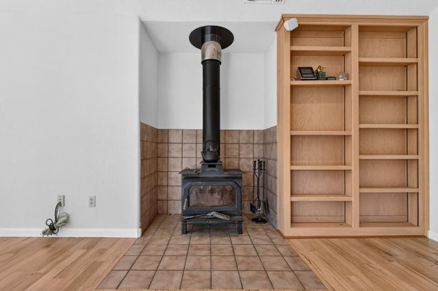 19221 Wolf Creek Rd, Grass Valley, CA 95949