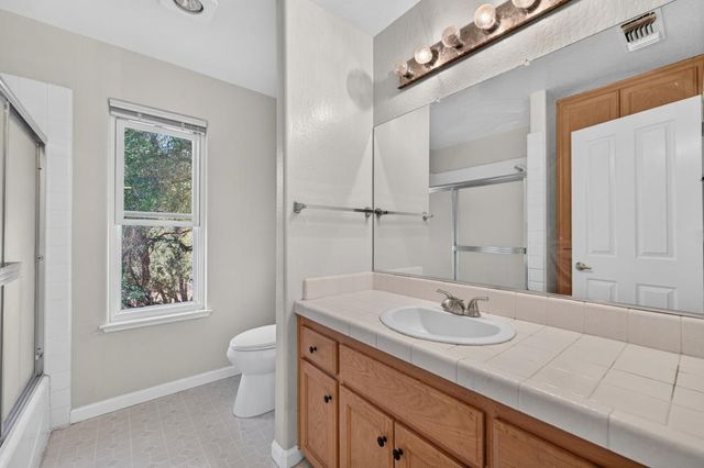 19221 Wolf Creek Rd, Grass Valley, CA 95949