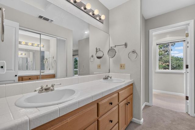 19221 Wolf Creek Rd, Grass Valley, CA 95949