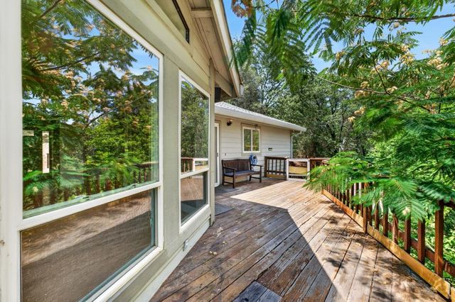 19221 Wolf Creek Rd, Grass Valley, CA 95949