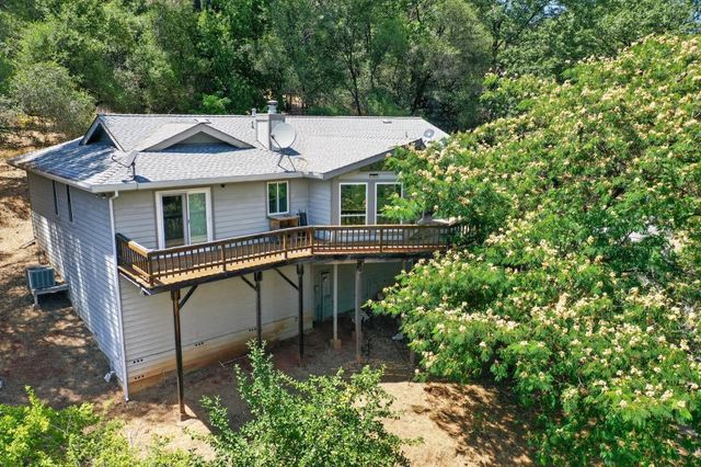 19221 Wolf Creek Rd, Grass Valley, CA 95949