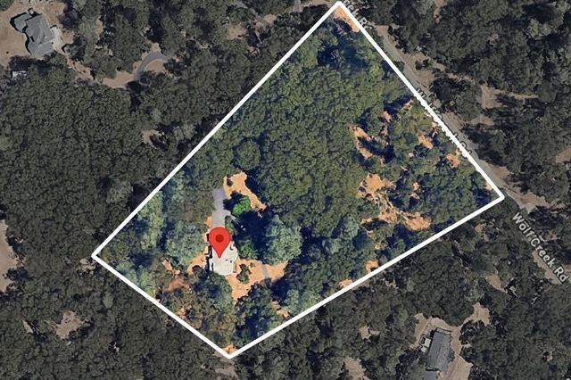 19221 Wolf Creek Rd, Grass Valley, CA 95949