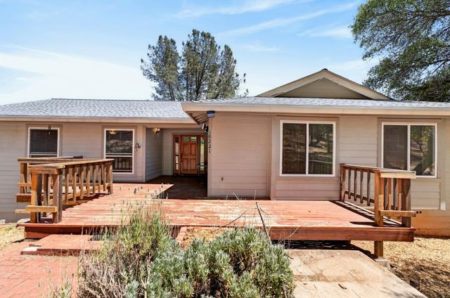 19221 Wolf Creek Rd, Grass Valley, CA 95949