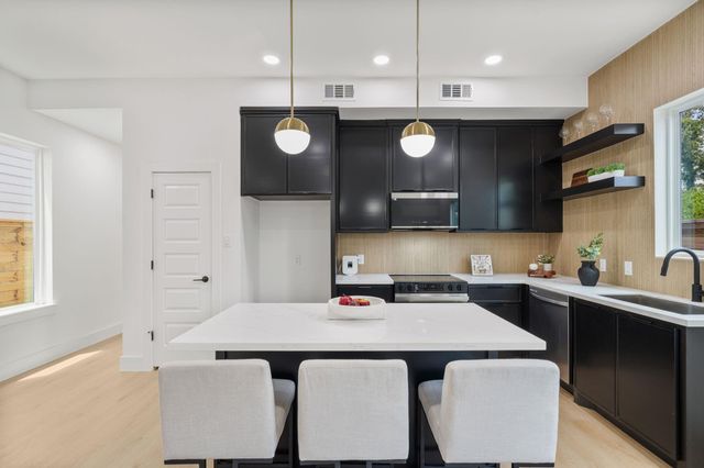 7321 Laura Koppe Road, Houston, TX 77028