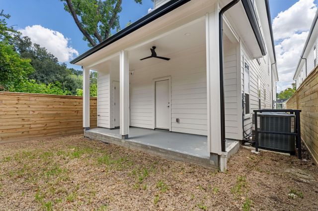 7321 Laura Koppe Road, Houston, TX 77028