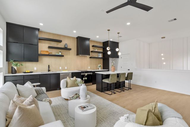 7321 Laura Koppe Road, Houston, TX 77028