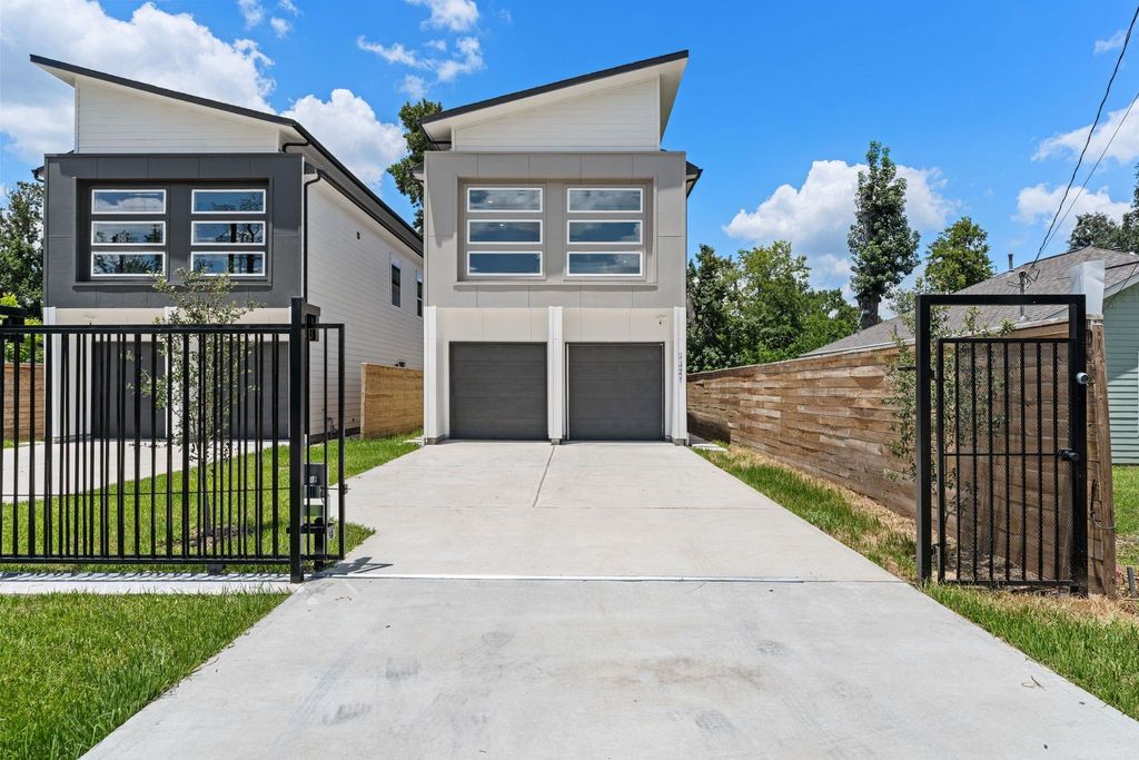 7321 Laura Koppe Road, Houston, TX 77028