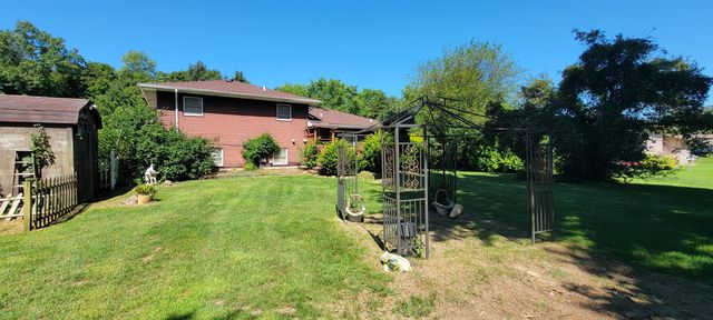 4909 N Brookside Drive, Michigan City, IN 46360