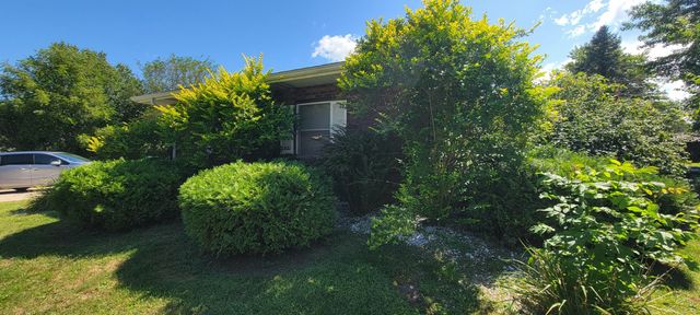 4909 N Brookside Drive, Michigan City, IN 46360