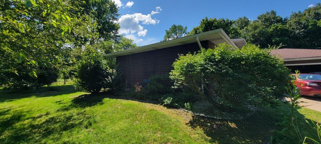 4909 N Brookside Drive, Michigan City, IN 46360