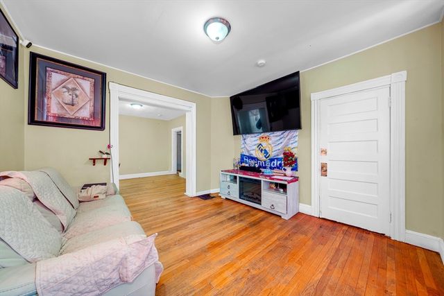 60 Commercial, Lynn, MA 01905