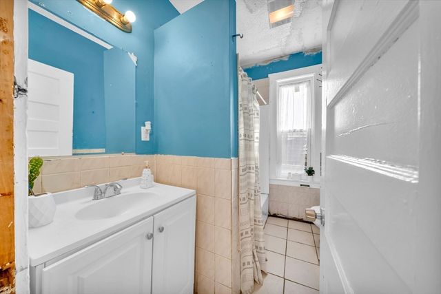 60 Commercial, Lynn, MA 01905