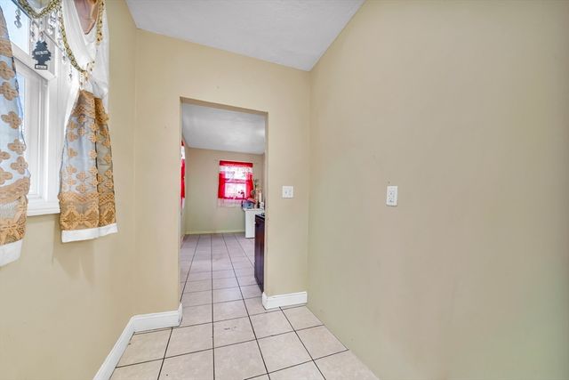 60 Commercial, Lynn, MA 01905