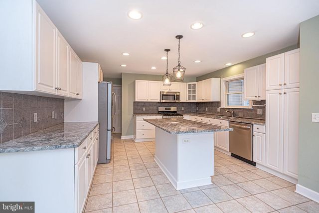 202 W MANOR DR, Dagsboro, DE 19939