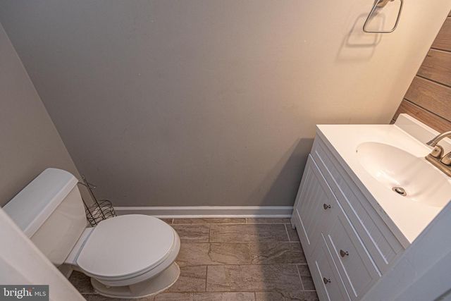 202 W MANOR DR, Dagsboro, DE 19939