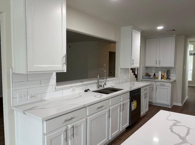 4713 High Creek Ct, Alvin, TX 77511