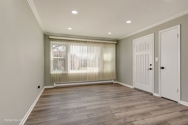 10114 Devon Court, Rosemont, IL 60018