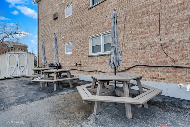 10114 Devon Court, Rosemont, IL 60018