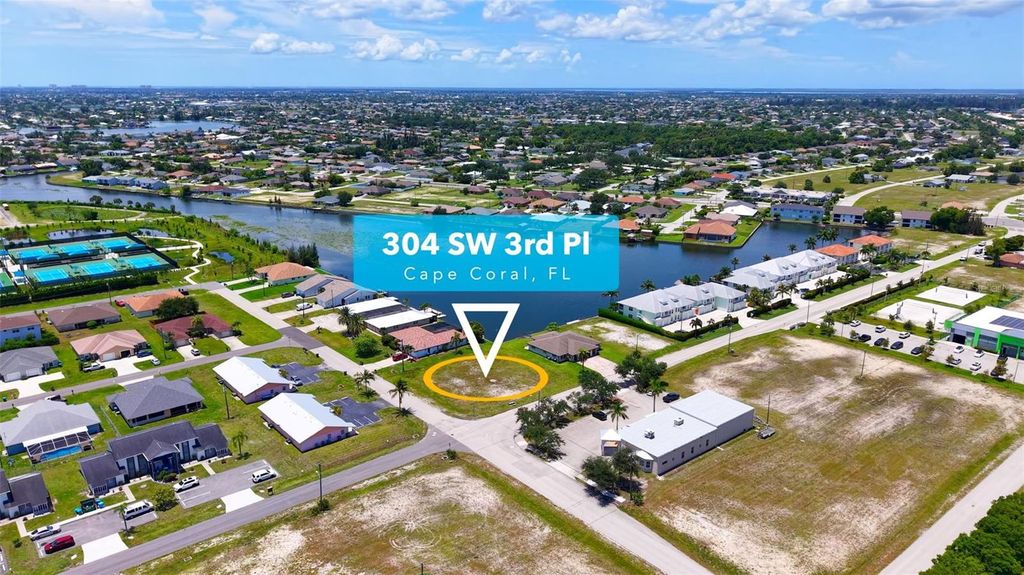 304 SW 3RD PLACE, Cape Coral, FL 33991