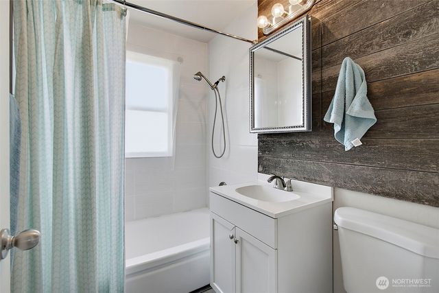 1818 S 37th Street, Tacoma, WA 98418