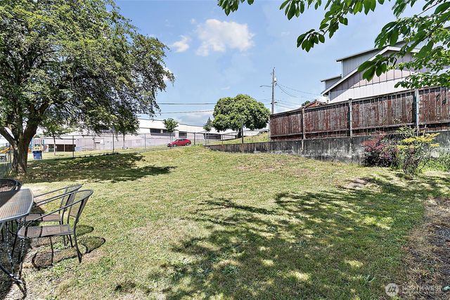 1818 S 37th Street, Tacoma, WA 98418